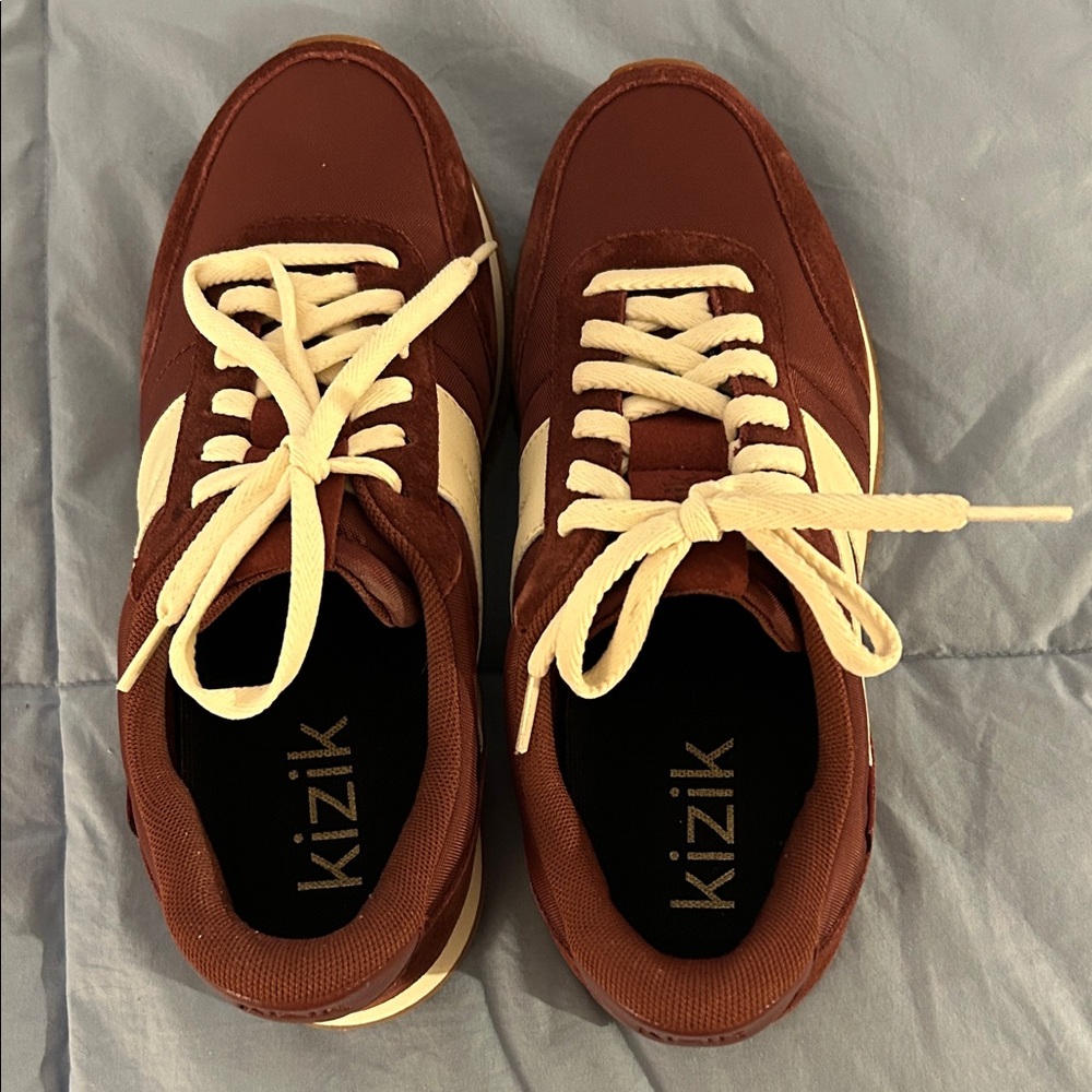 Kizik Merlot Sneakers with Cream Laces and trim